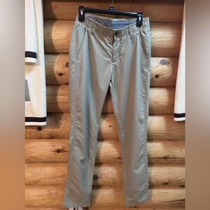 Under Armour Golf Chinos for Casual Comfort